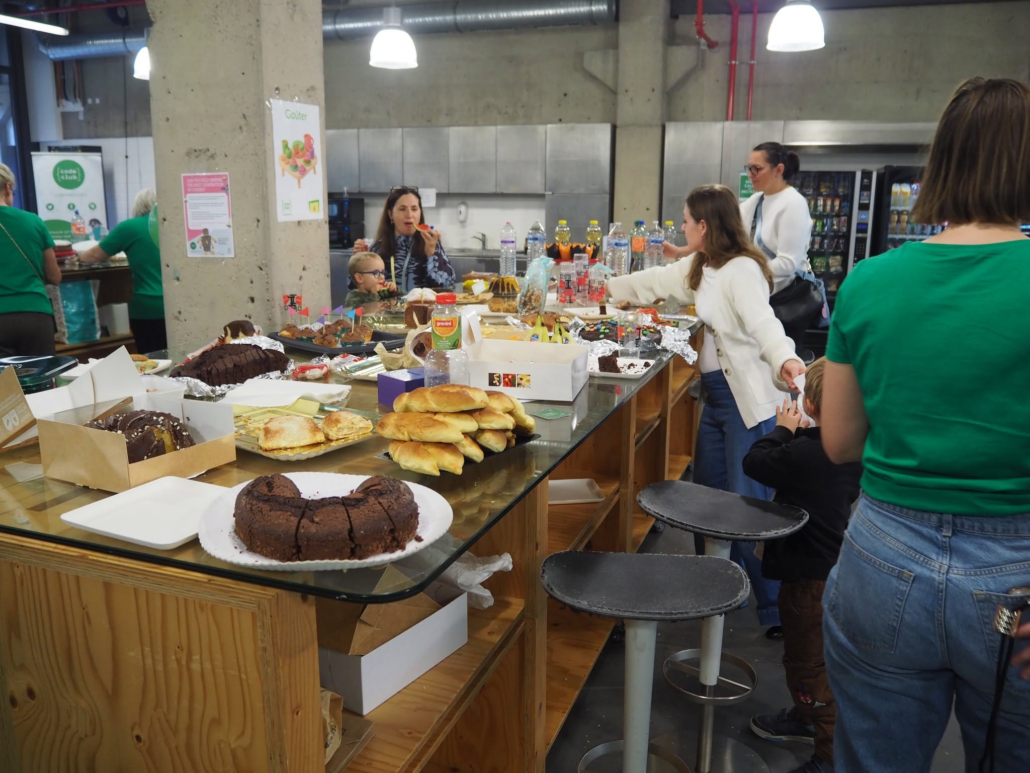 Coding Goûter: 150 Kinder, 16 Workshops, ein magischer Tag